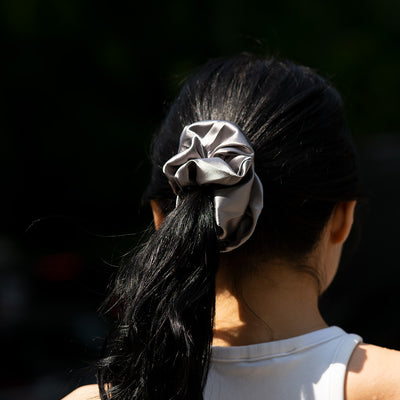 #color_satin-gris-oscuro