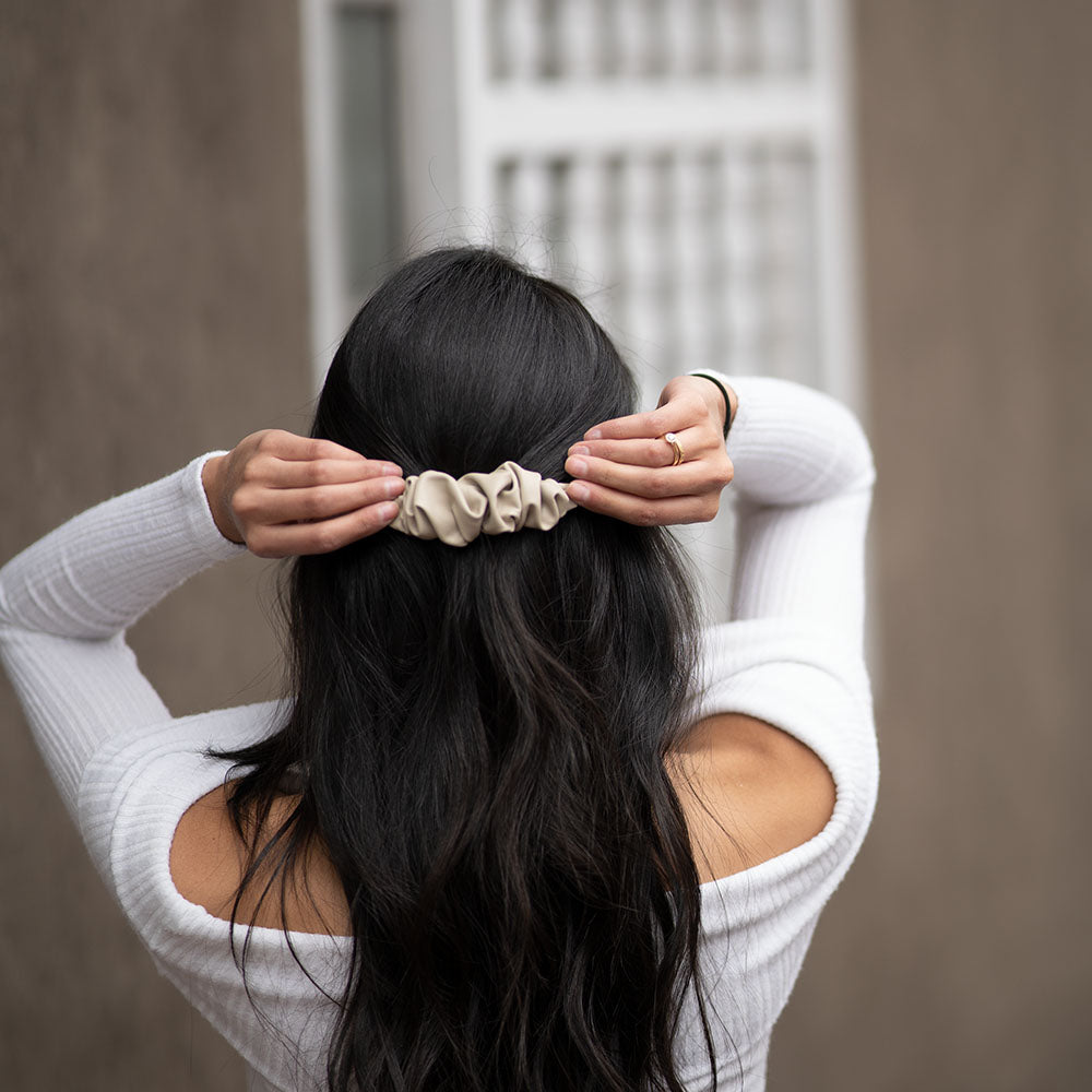 Hair Clips - Oruguitas Cuerina