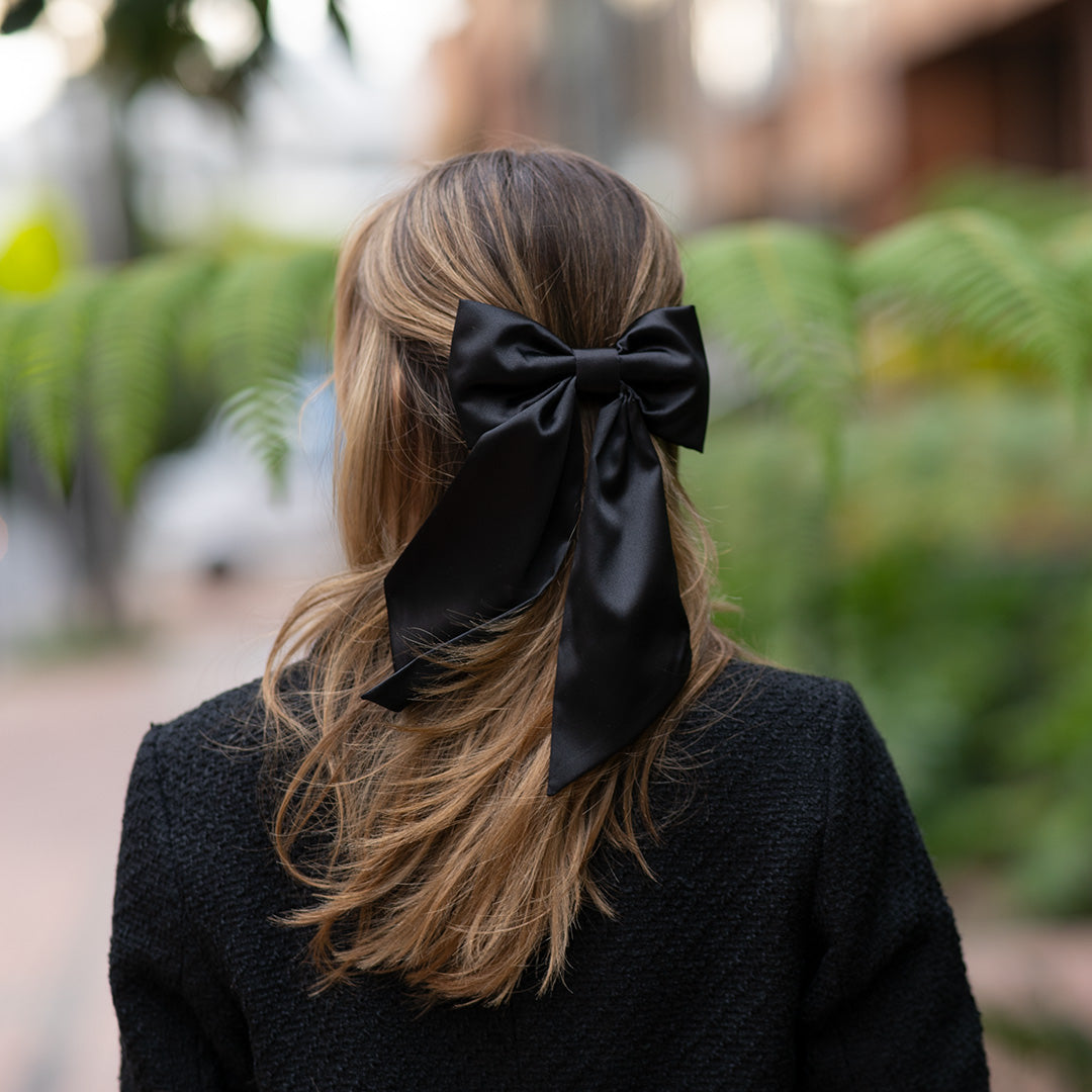 #color_satin-negro