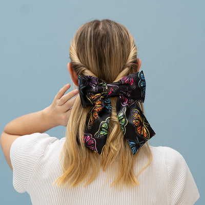 Moño - Large Black Butterflies