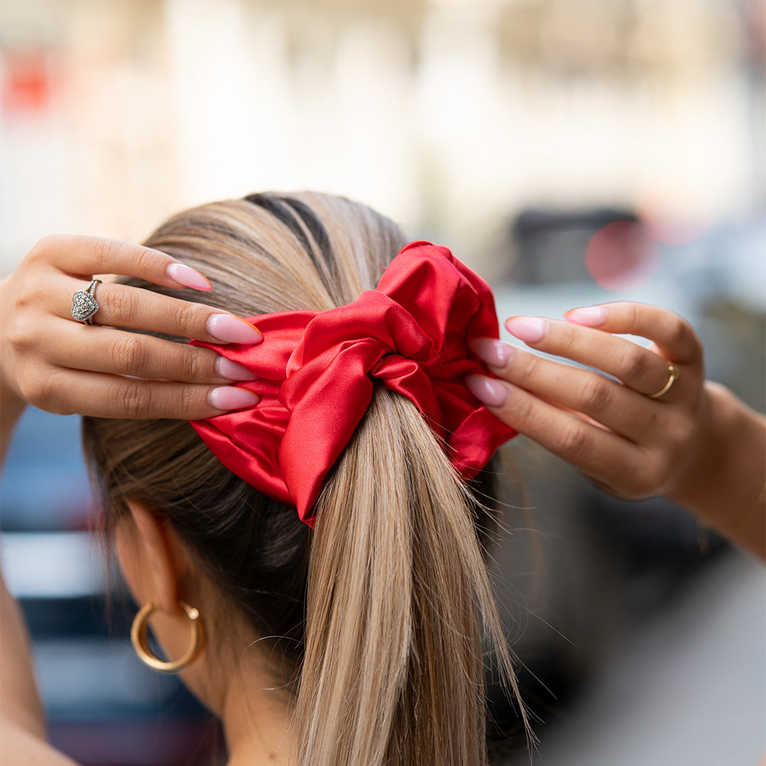 #color_satin-rojo