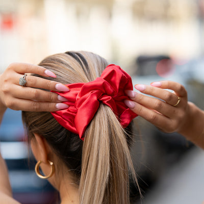 #color_satin-rojo