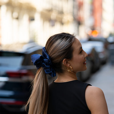 #color_satin-azul-oscuro