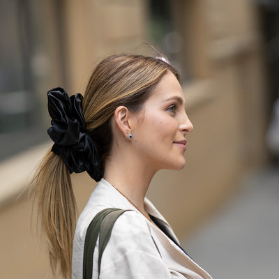 #color_satin-negro