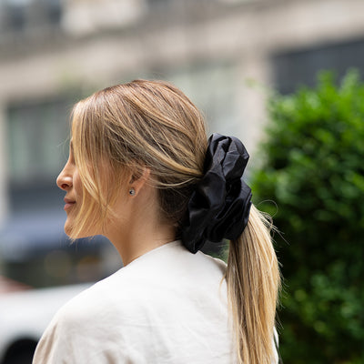 #color_satin-negro