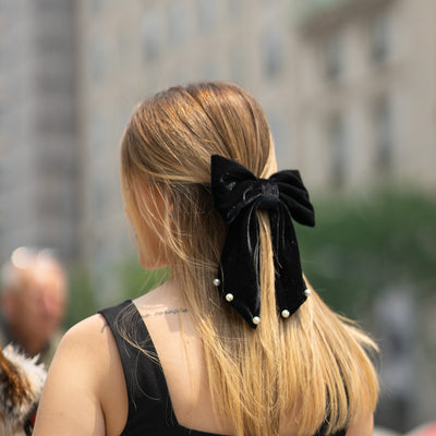 Moño - Large Black Bow / pearls